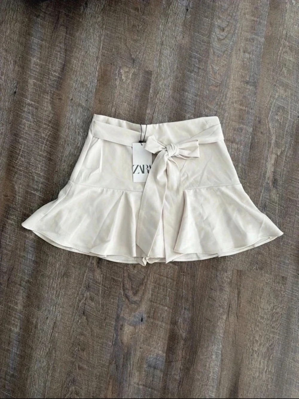 Zara Cream Ruffle Pants Skirt with Tie Waist